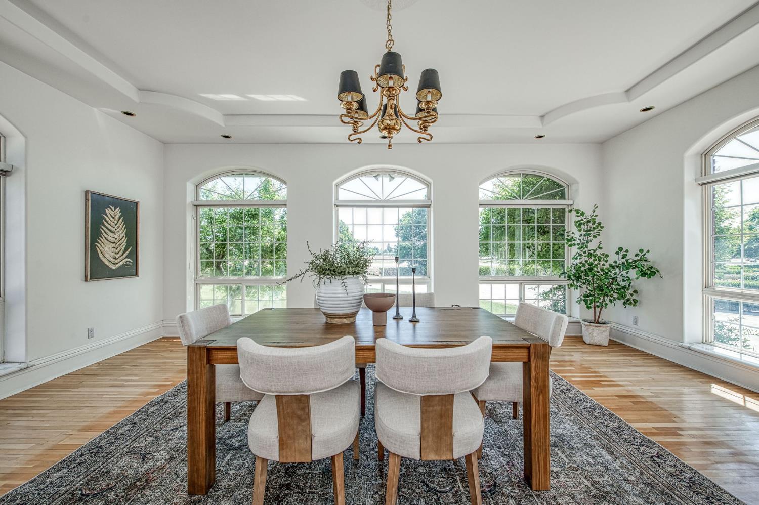 4715 E Copper Ave, Clovis, CA 93619
