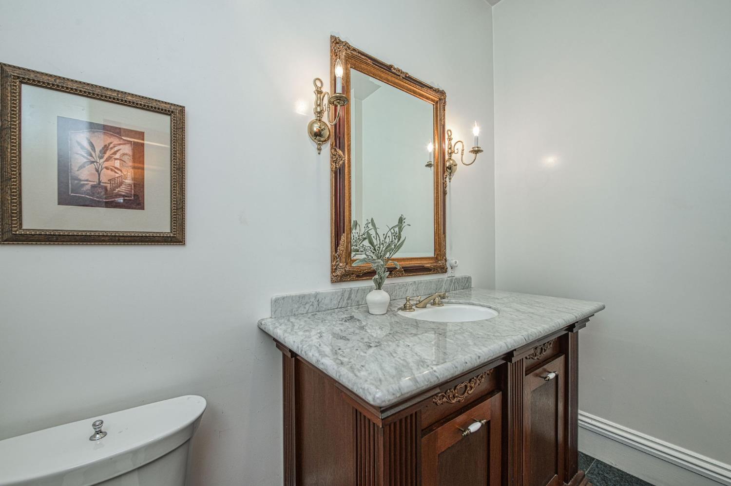 4715 E Copper Ave, Clovis, CA 93619