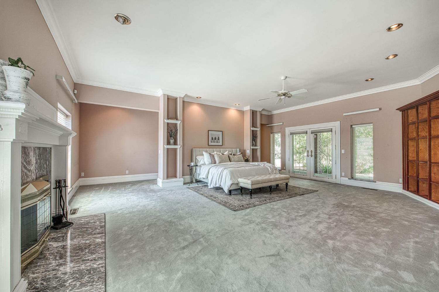 4715 E Copper Ave, Clovis, CA 93619