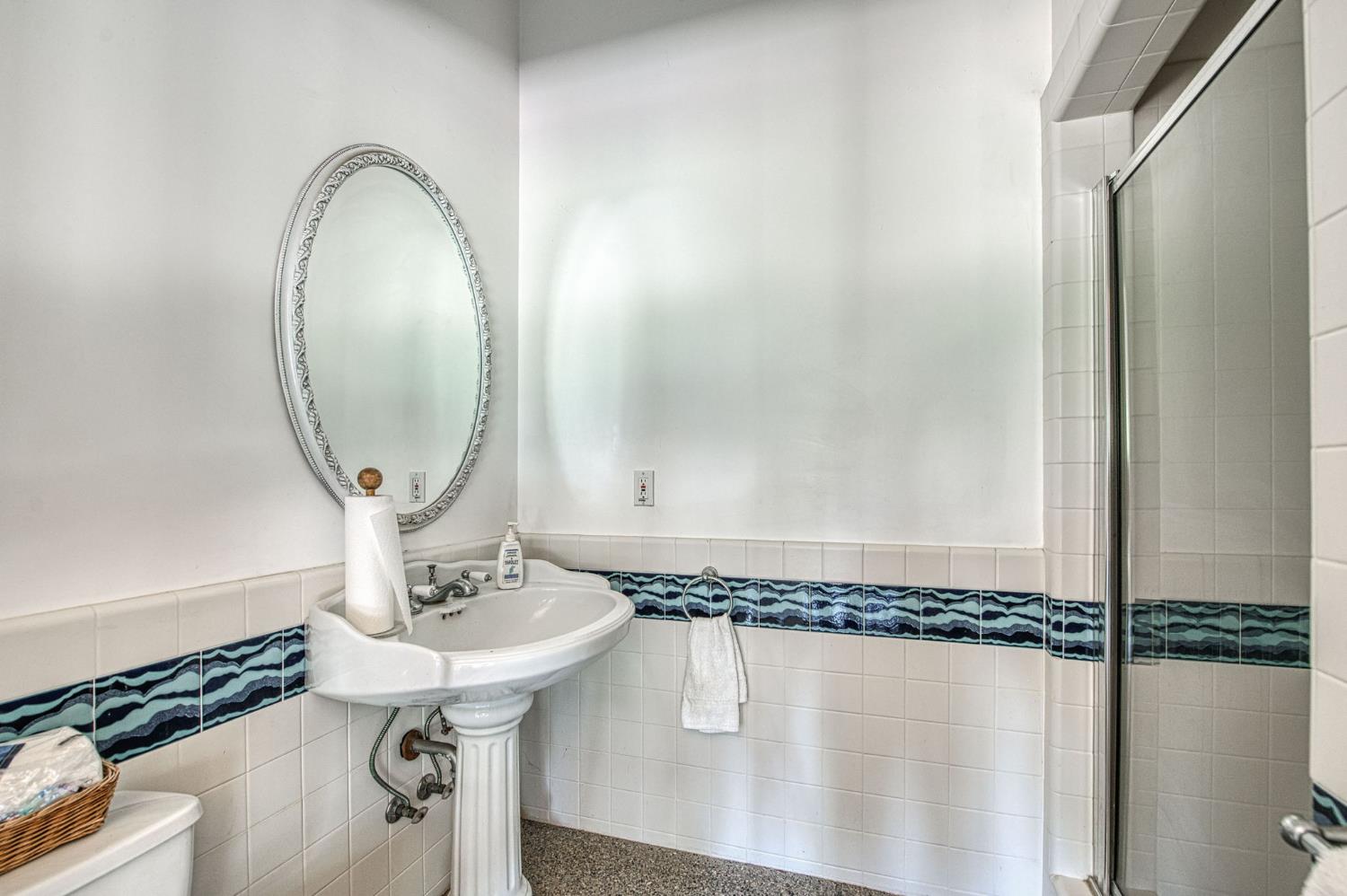 4715 E Copper Ave, Clovis, CA 93619