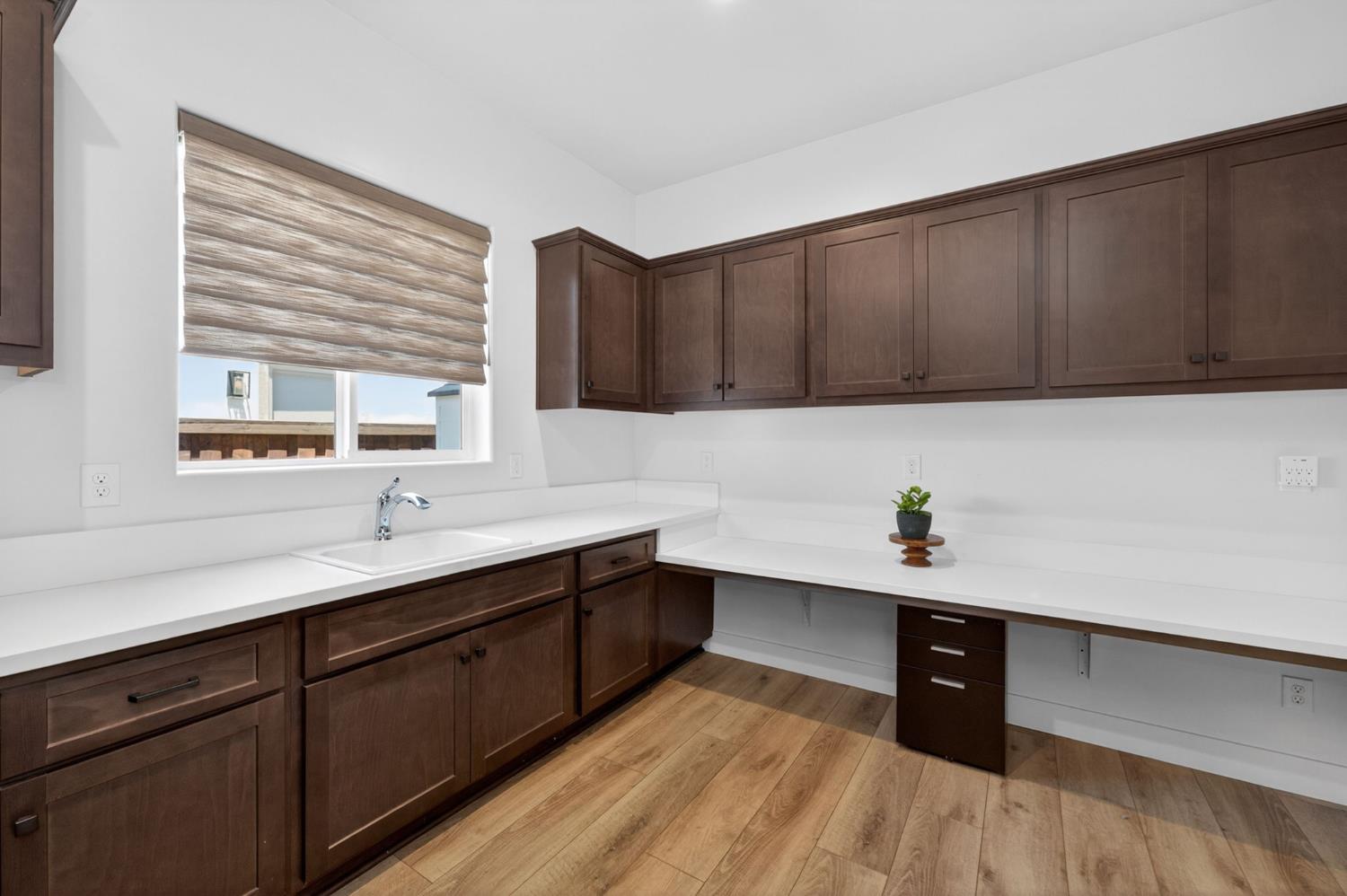 1715 N Renn Ave, Clovis, CA 93619