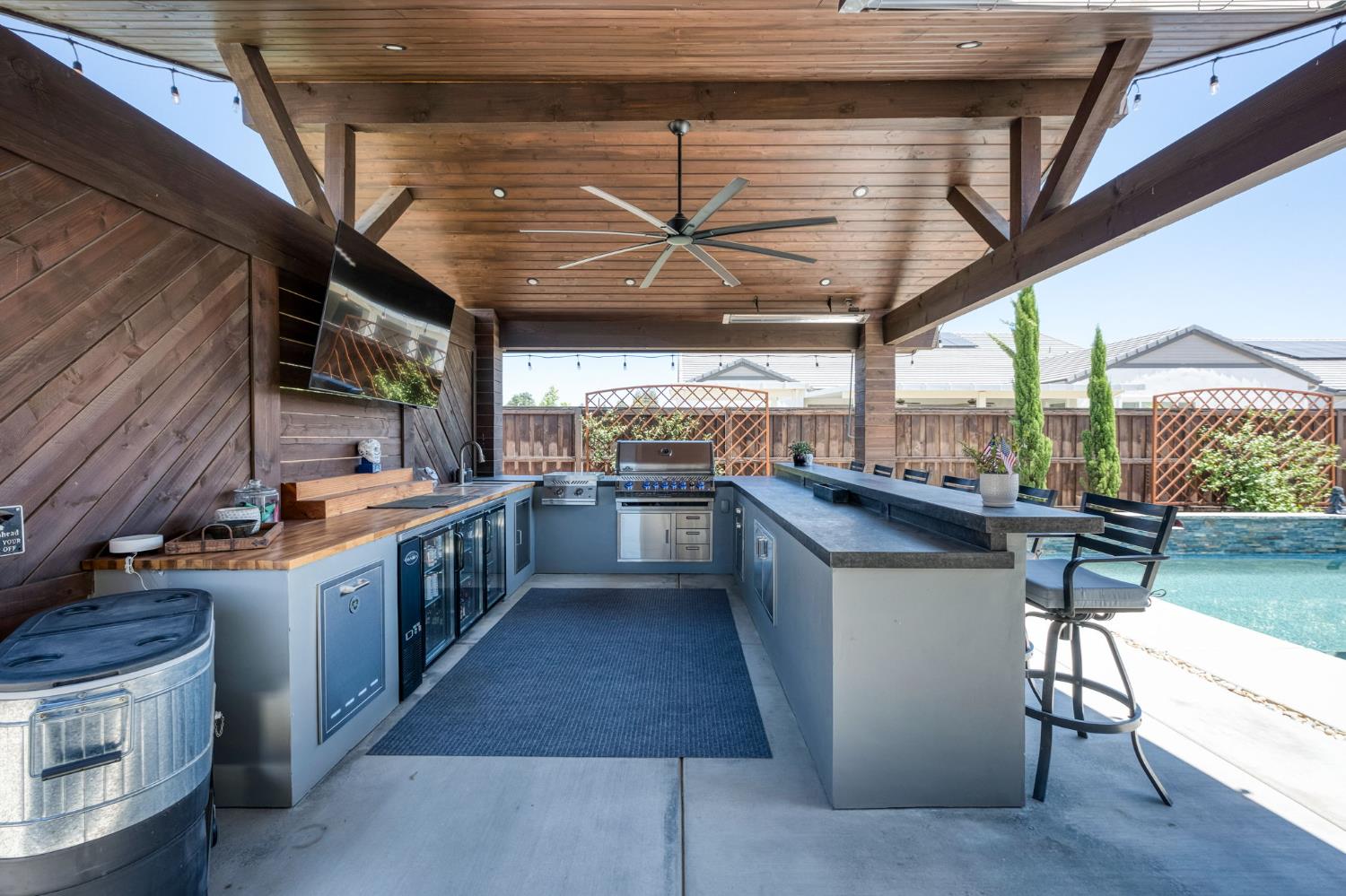 1715 N Renn Ave, Clovis, CA 93619
