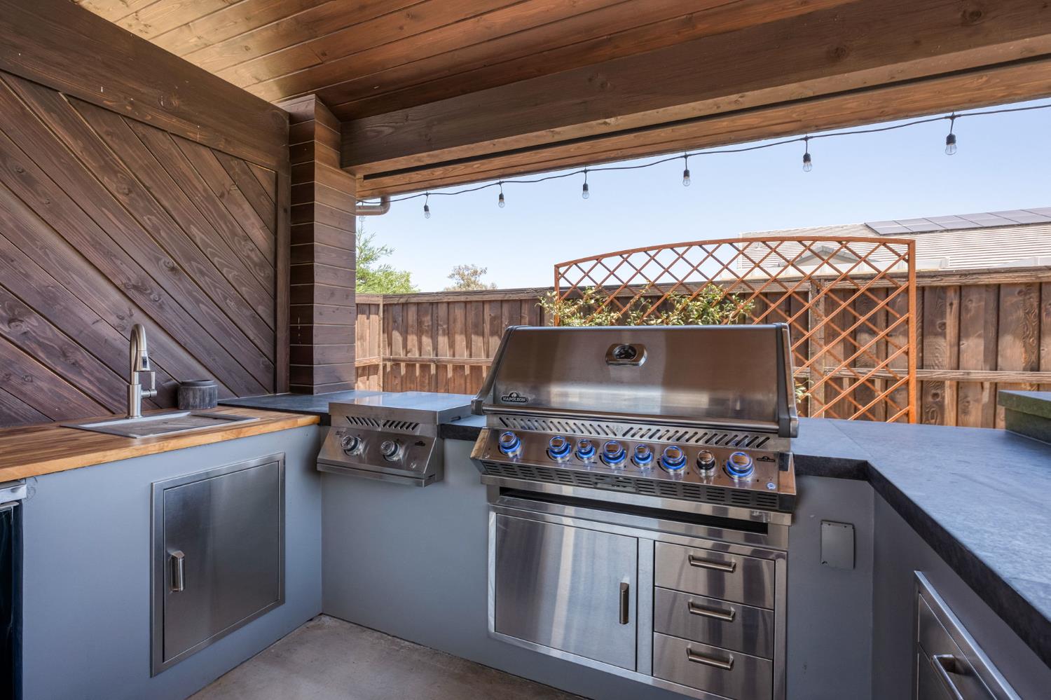 1715 N Renn Ave, Clovis, CA 93619