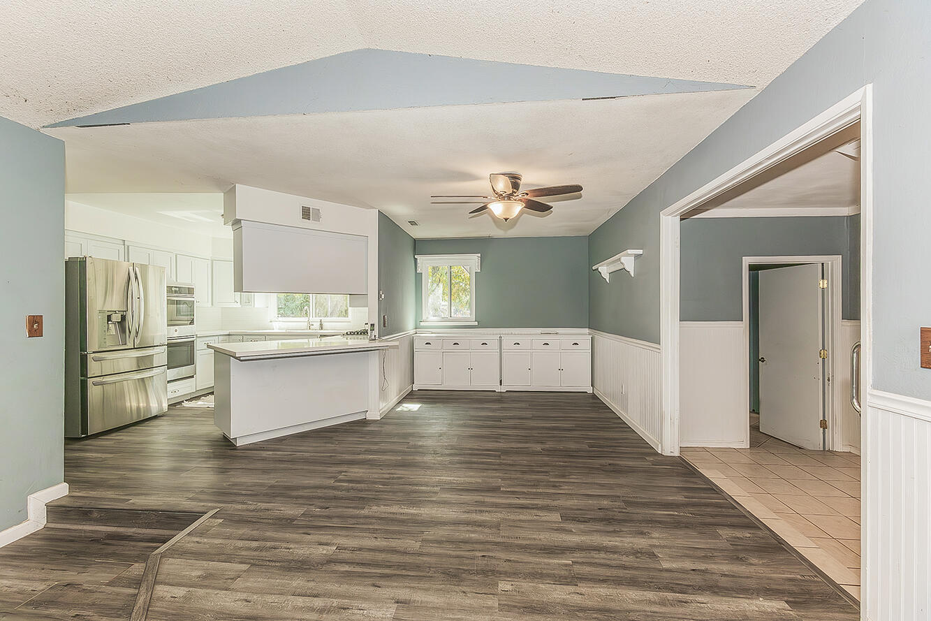 1895 Dennis Ave, Clovis, CA 93611