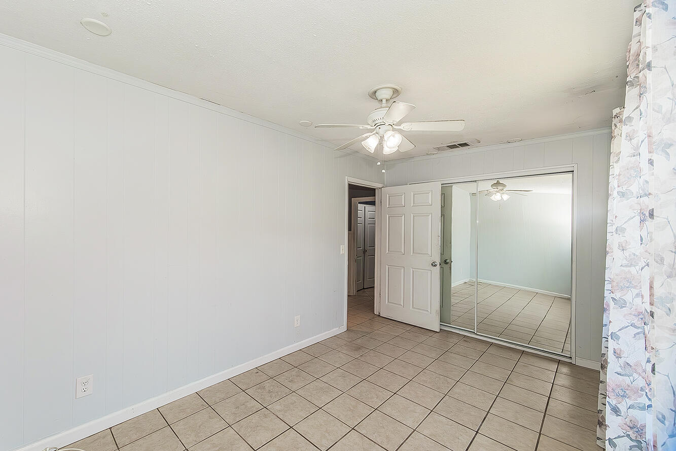 1895 Dennis Ave, Clovis, CA 93611