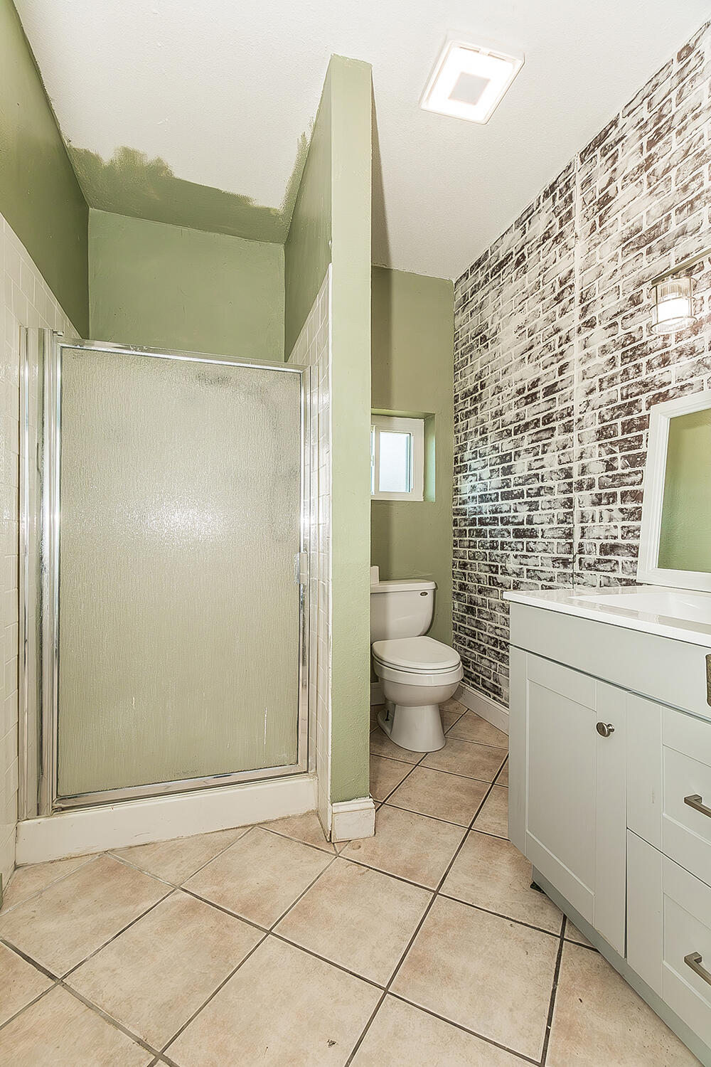 1895 Dennis Ave, Clovis, CA 93611