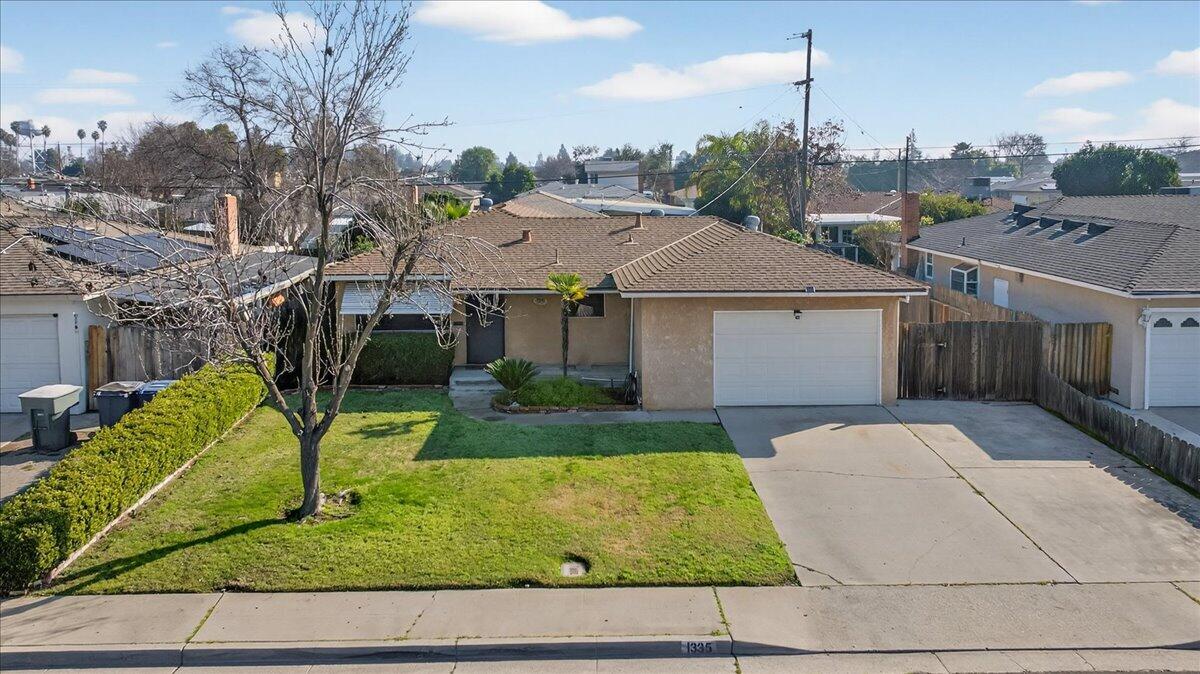 1335 Cindy Ave, Clovis, CA 93612