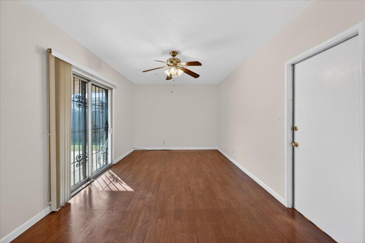 1335 Cindy Ave, Clovis, CA 93612