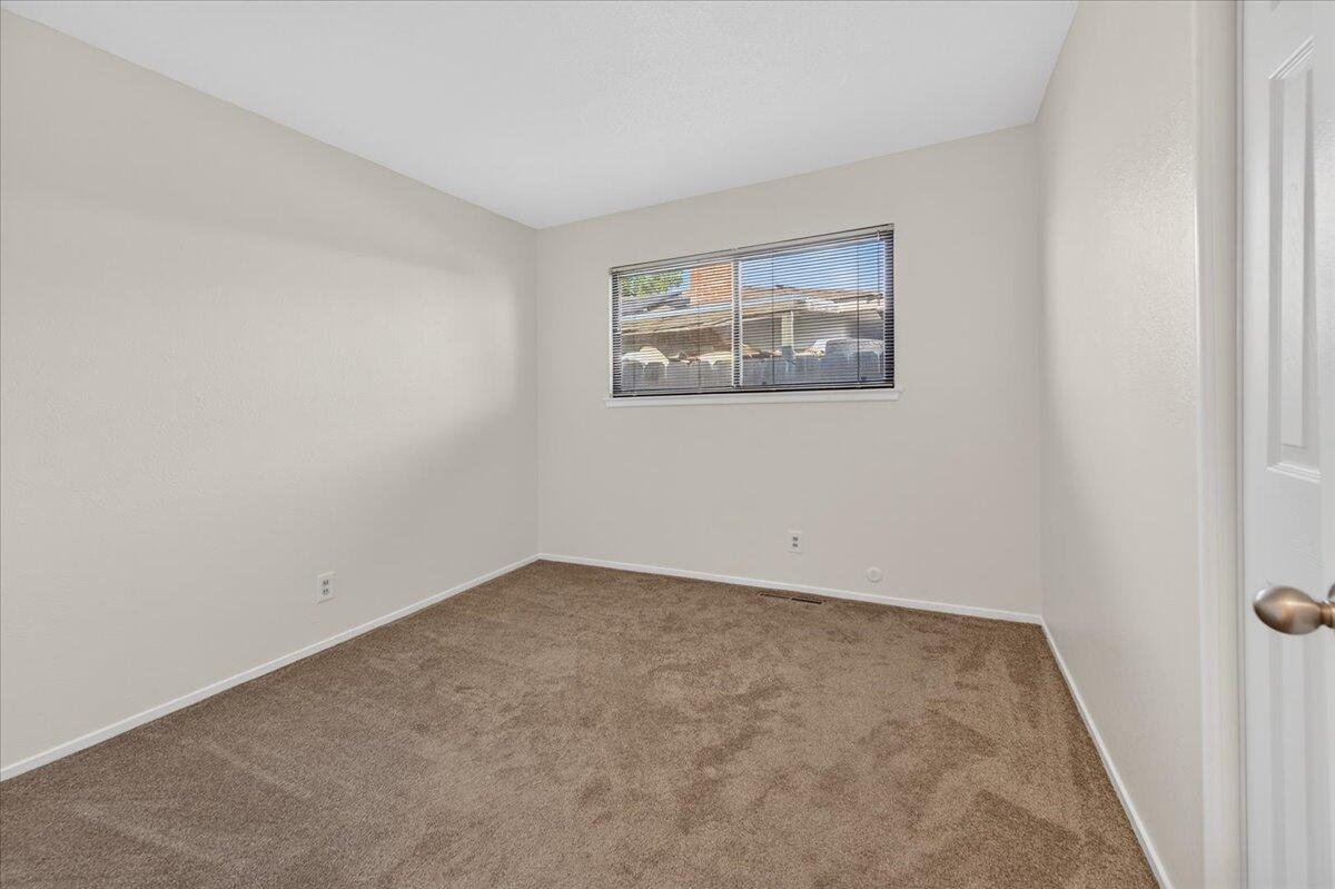 1335 Cindy Ave, Clovis, CA 93612